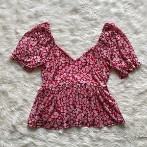 NWT Francesca's Collections Floral Cropped Peplum Puff Sleeve Top Size Small